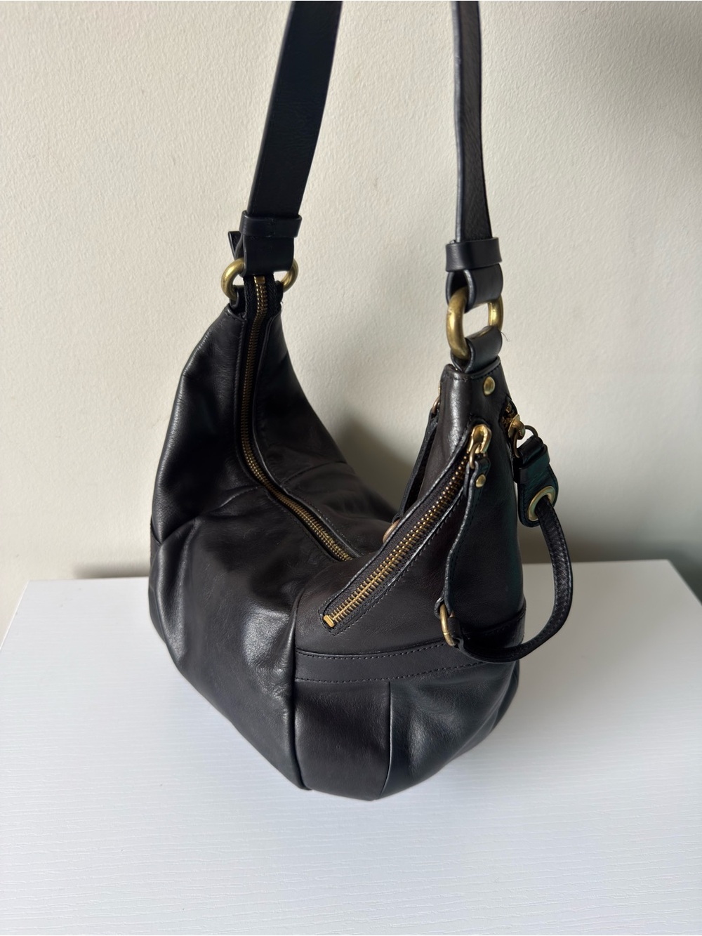 Vintage Classic Black Leather Shoulder Bag